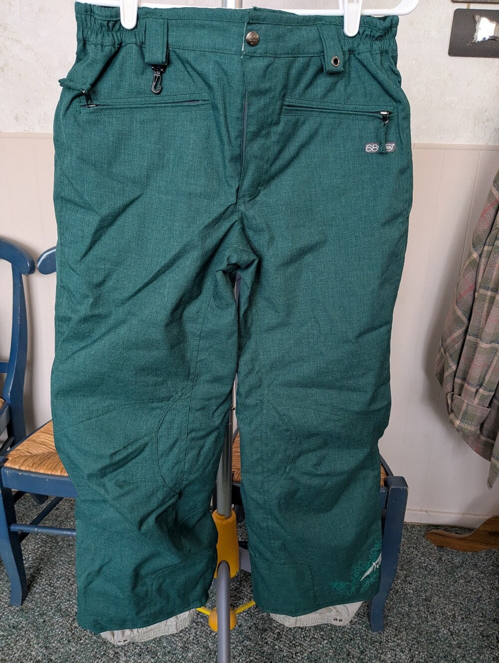 Six Eight Six 686 Ski Pants, Green w/Dragonfly, Youth Girls Sz XL, NWOT!!!